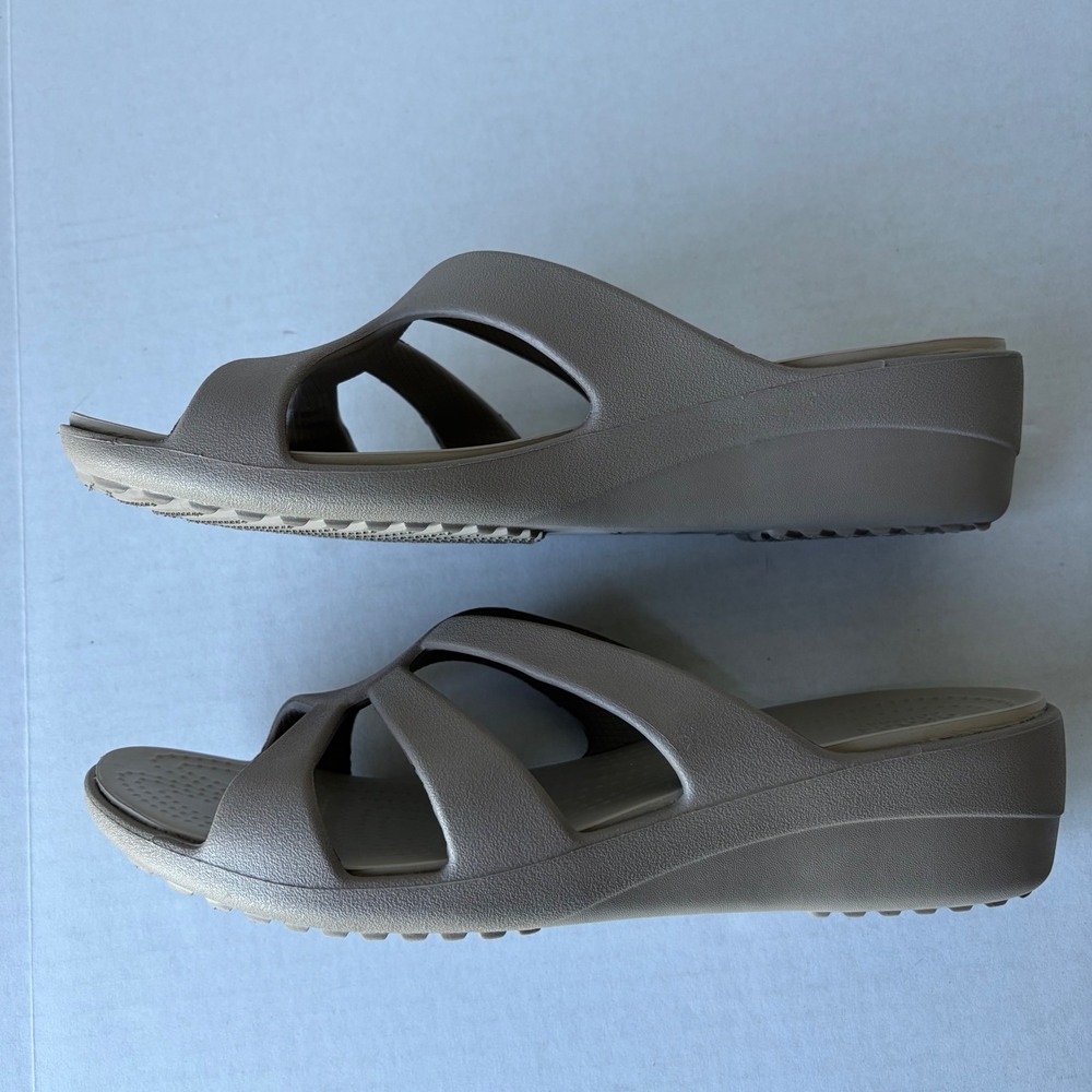 Crocs Sandal Taupe Tan Wedge Slide Womens 9 - Picture 5 of 12